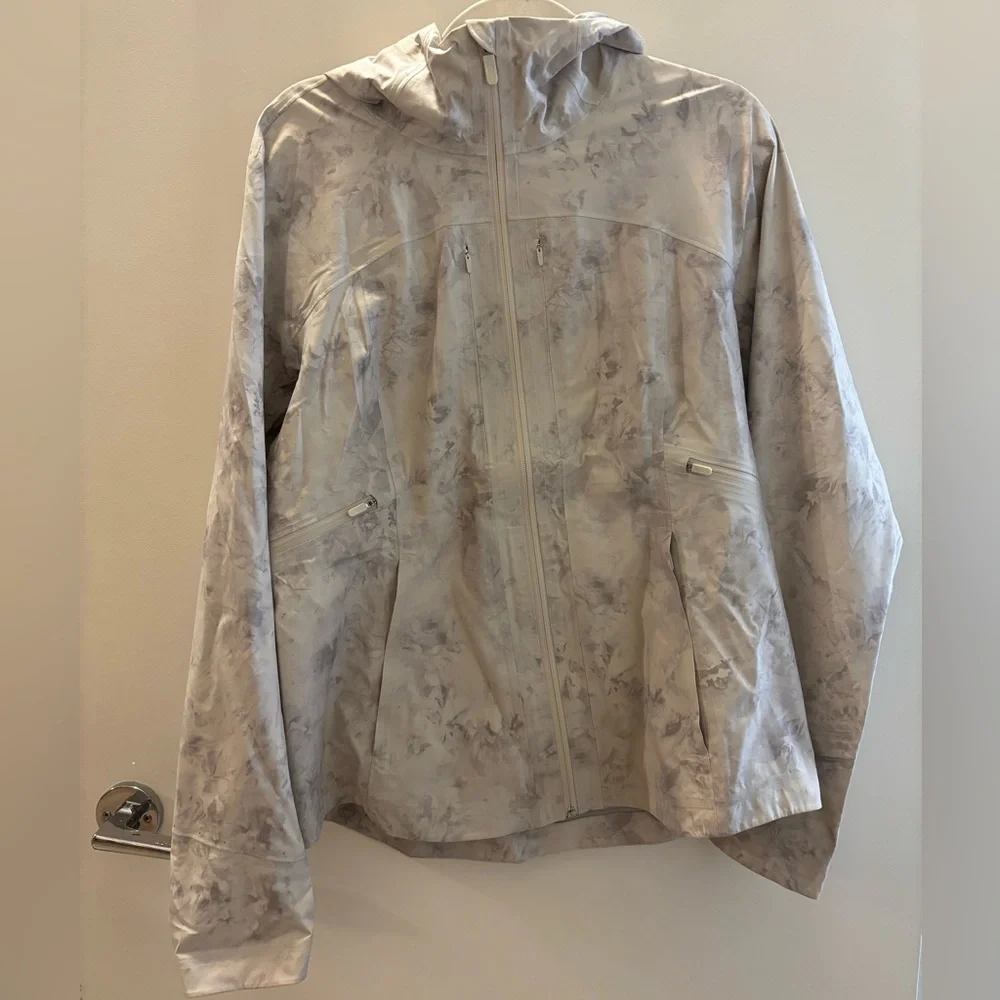 Lululemon Break a Trial Waterproof Jacket - Picture 2 of 4